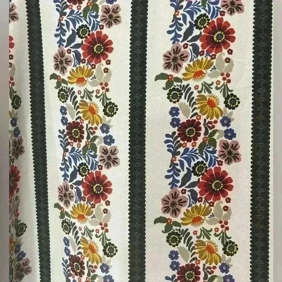 COLLECTIVE CONCEPTS BOHO LIGHTWEIGHT DARK FLORAL BLOUSE - Picture 4 of 5